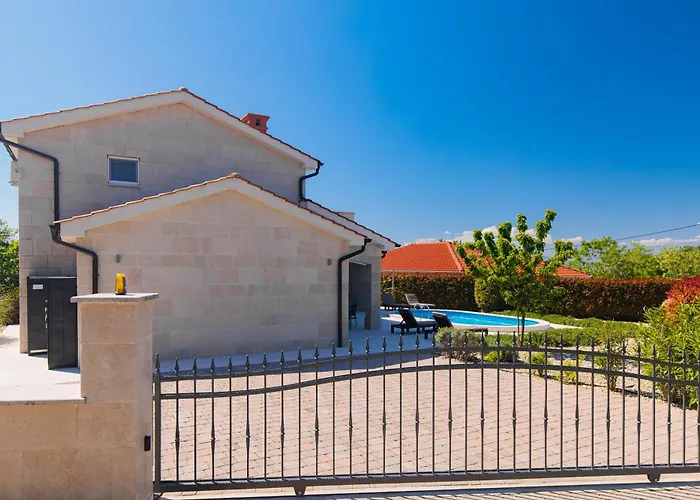 Villa Adeline